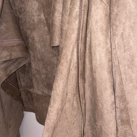 Women's Taupe Suede Jacket - Picture 6 of 13